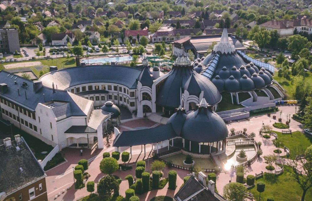 Admiral Apartman Мако Экстерьер фото